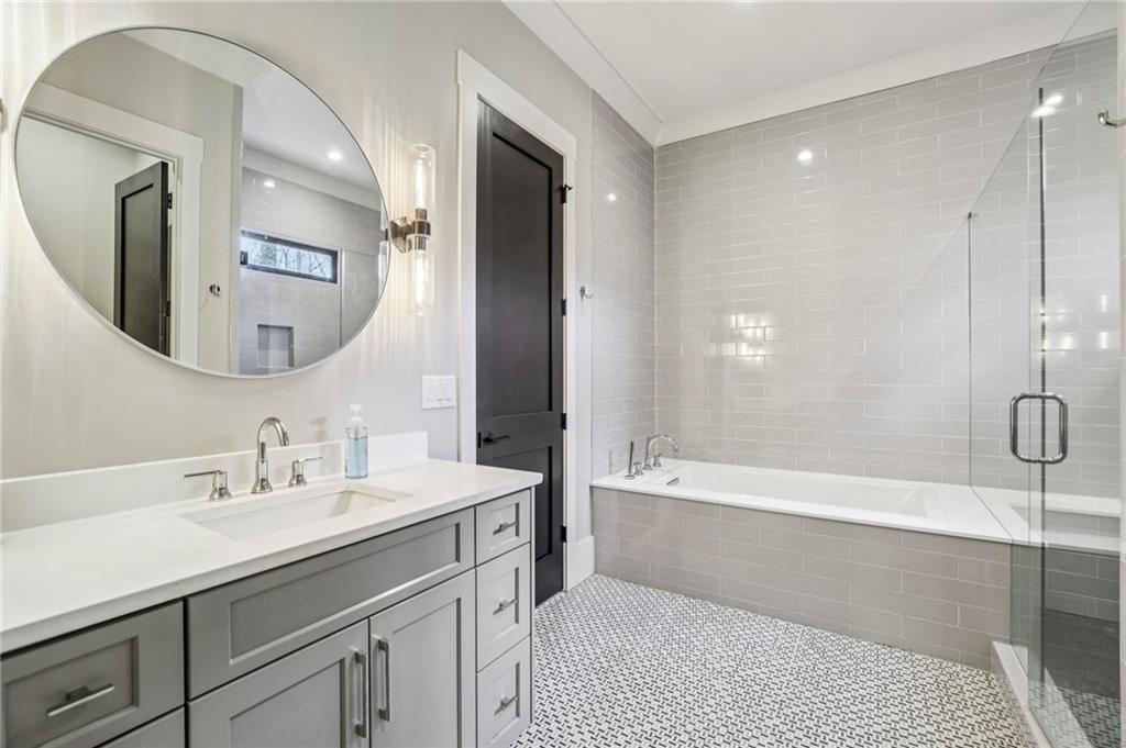 6055 Riverside Drive Atlanta, GA 30328 - Photo 24 of 67