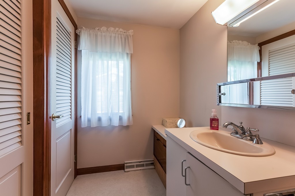 80 Gordon Road Braintree, MA 02184 - Photo 16 of 29 Gallery Image 16
