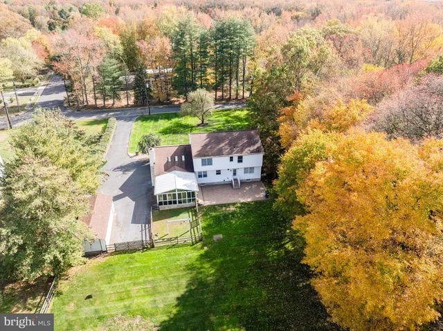 $899,000 | 33 Beechwood Drive, Robbinsville, NJ 08691