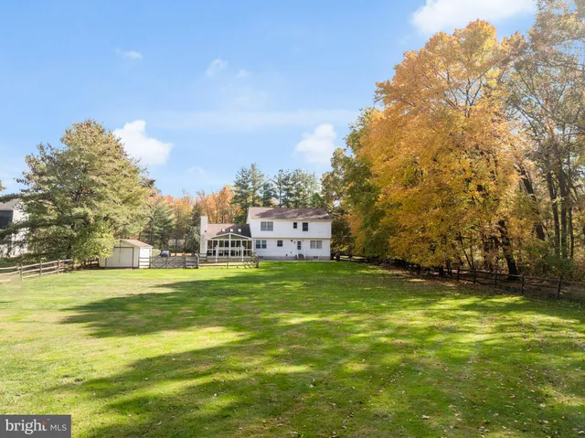 $899,000 | 33 Beechwood Drive, Robbinsville, NJ 08691