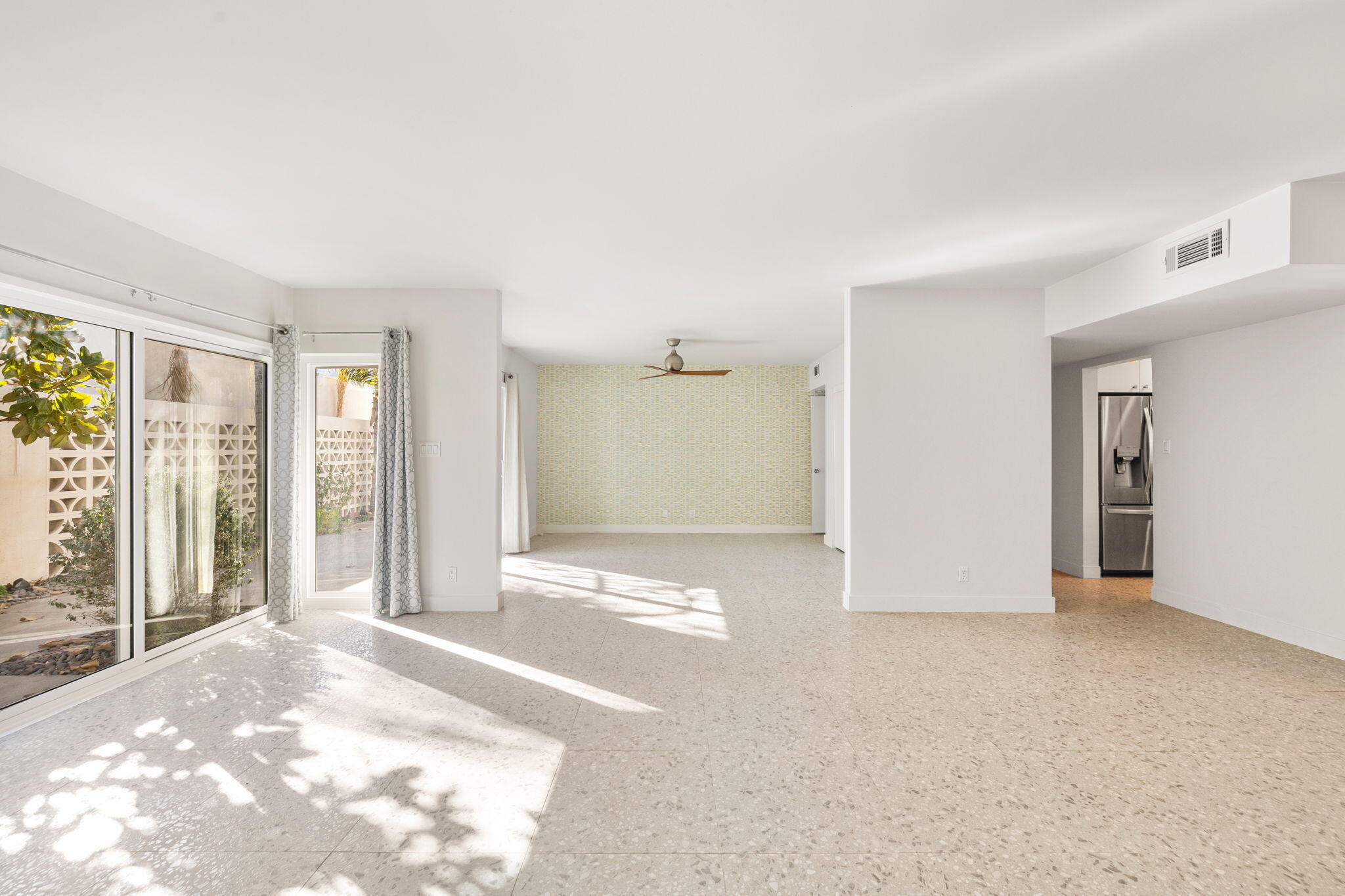 1810 Sandcliff Road Palm Springs, CA 92264 - Photo 14 of 55 a view of an empty room