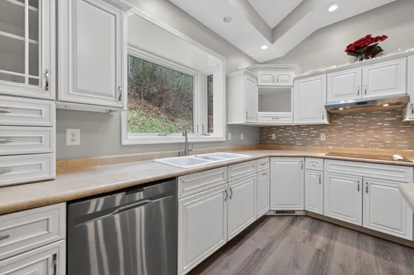 $499,900 | 3630 Deerfield Place, La Crosse, WI 54601