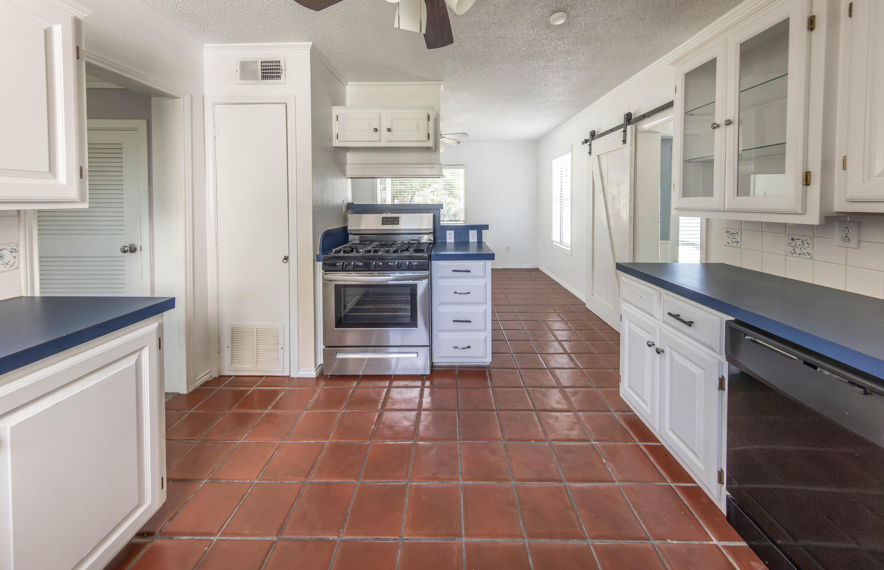 2614 24th Street Lubbock, TX 79410 - Photo 6 of 25 2L9A6391-Enhanced-NR