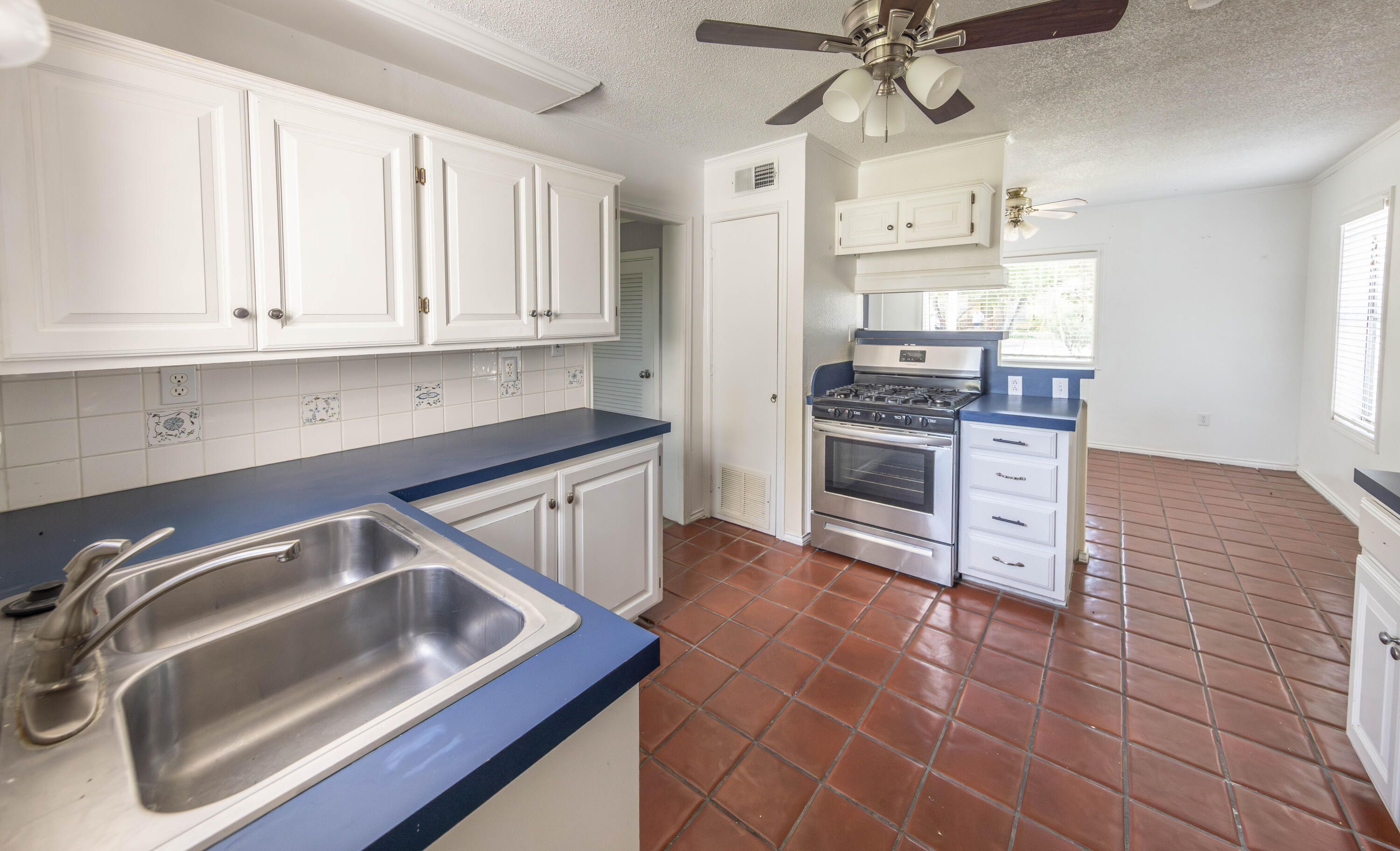 2614 24th Street Lubbock, TX 79410 - Photo 7 of 25 2L9A6396-Enhanced-NR