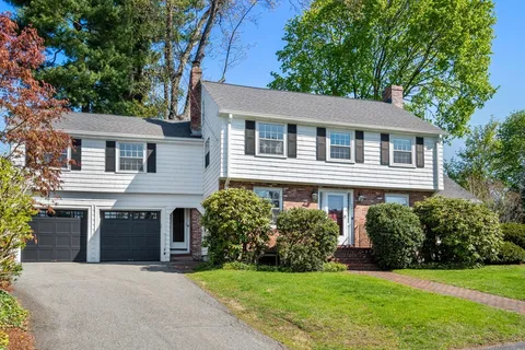 $1,850,000 | 22 Lafayette Circle, Wellesley, MA 02482