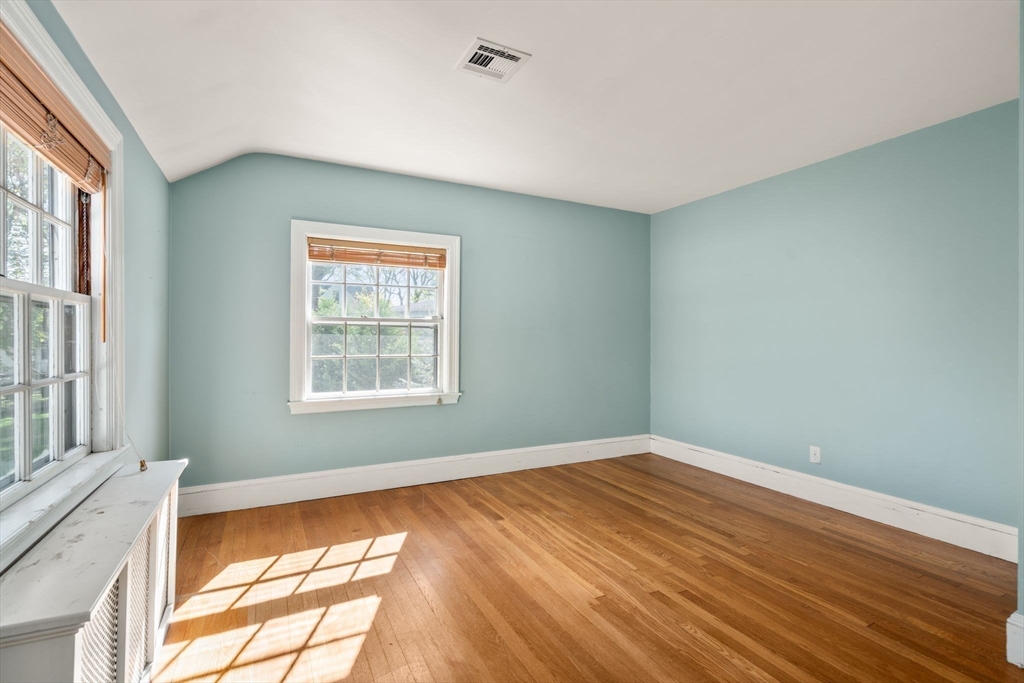 22 Lafayette Circle Wellesley, MA 02482 - Photo 20 of 30