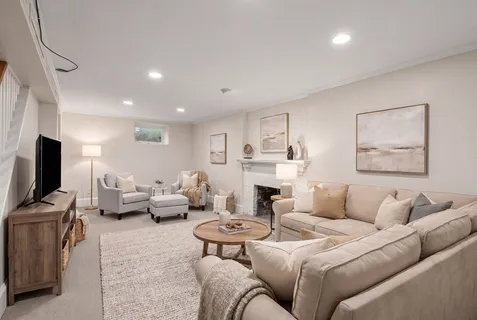 $1,850,000 | 22 Lafayette Circle, Wellesley, MA 02482