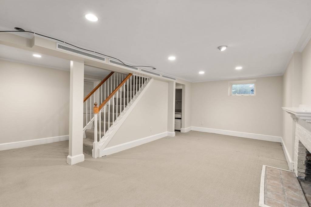 22 Lafayette Circle Wellesley, MA 02482 - Photo 27 of 30