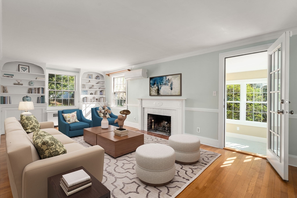 22 Lafayette Circle Wellesley, MA 02482 - Photo 6 of 30