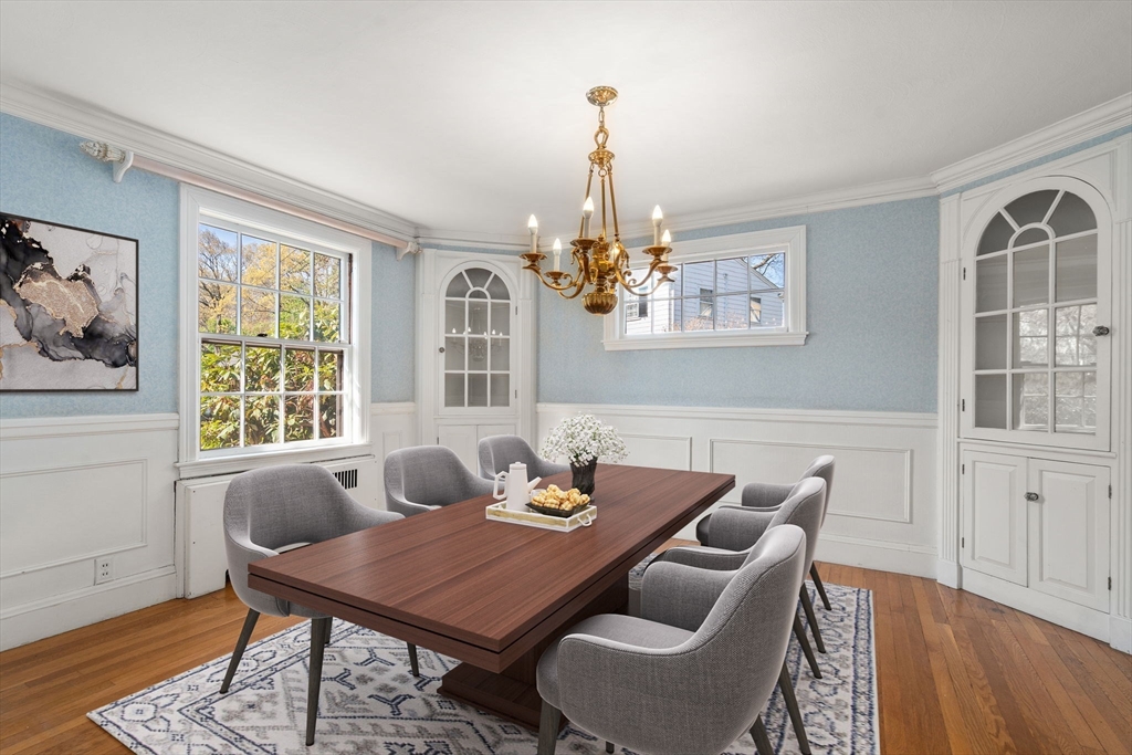 22 Lafayette Circle Wellesley, MA 02482 - Photo 8 of 30