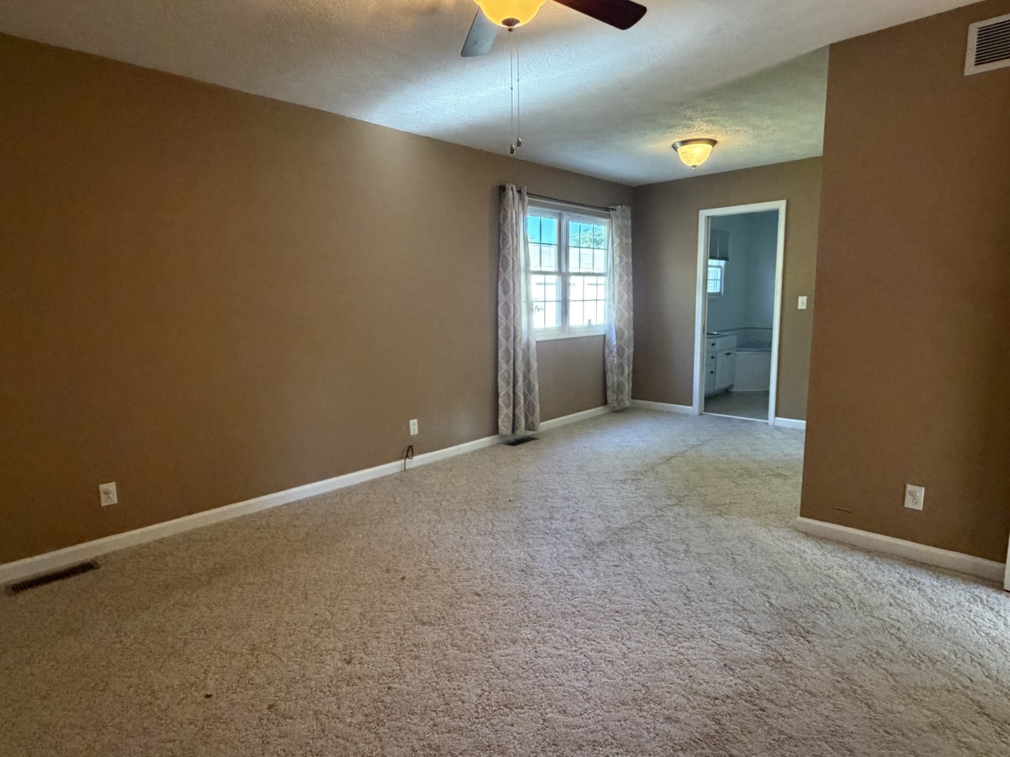 514 Country Club Road Centralia, IL 62801 - Photo 10 of 23
