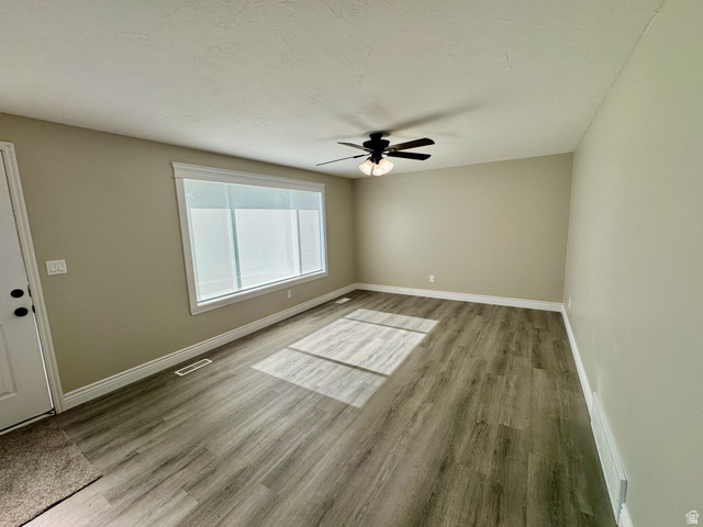 1105 Mala Drive Layton, UT 84041 - Photo 4 of 21