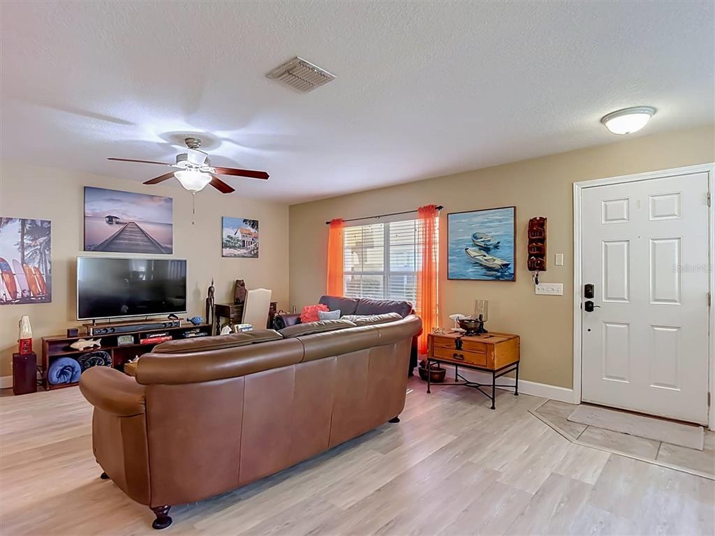 9838 Trumpet Vine Loop Trinity, FL 34655 - Photo 7 of 46