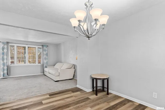 $189,000 | 3923 North Melcosta Drive, Peoria, IL 61615