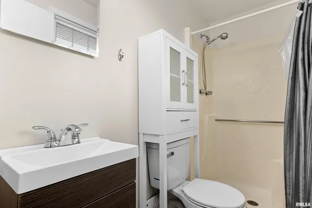 $189,000 | 3923 North Melcosta Drive, Peoria, IL 61615