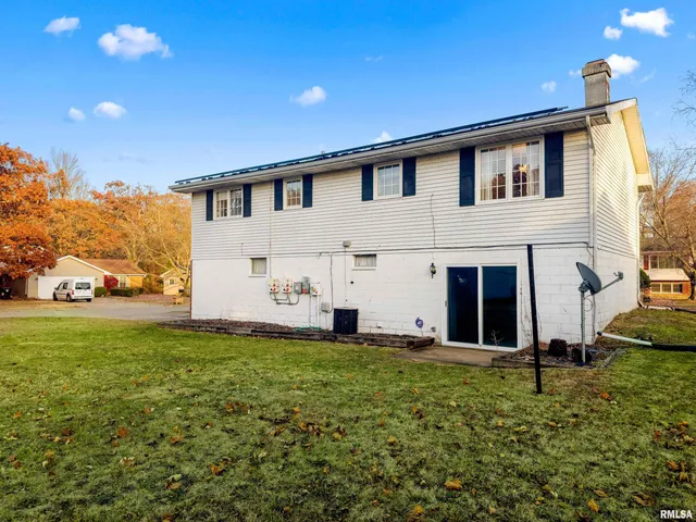 $189,000 | 3923 North Melcosta Drive, Peoria, IL 61615