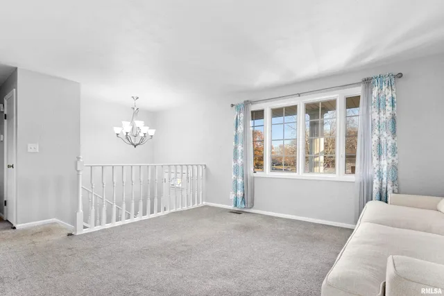 $189,000 | 3923 North Melcosta Drive, Peoria, IL 61615