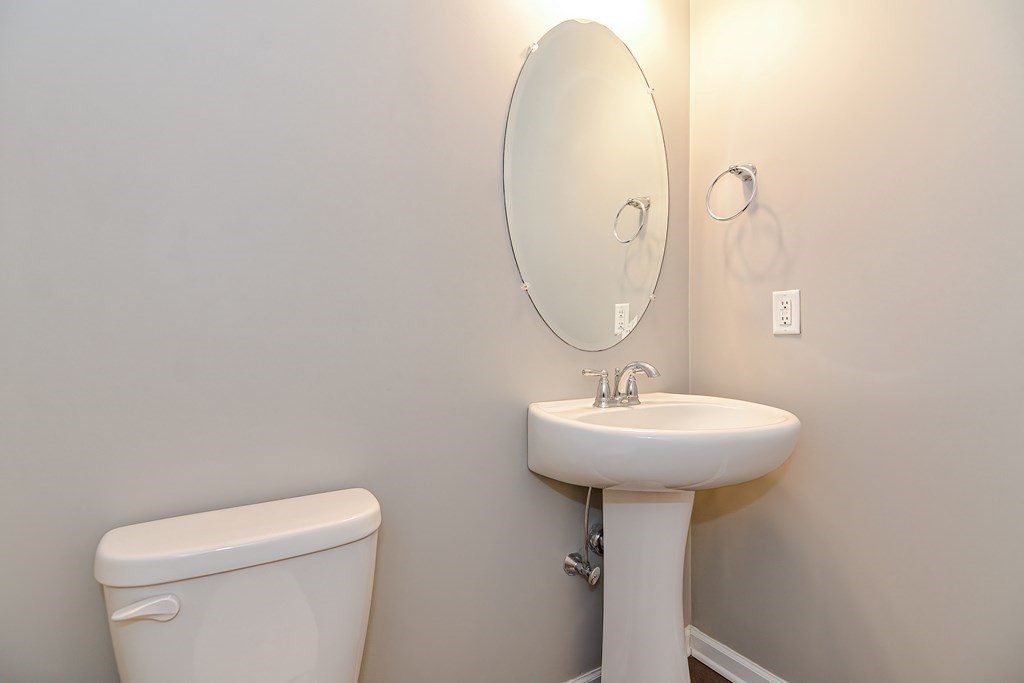 22 Locust Lane, Unit 22 Hopkinton, MA 01748 - Photo 19 of 33