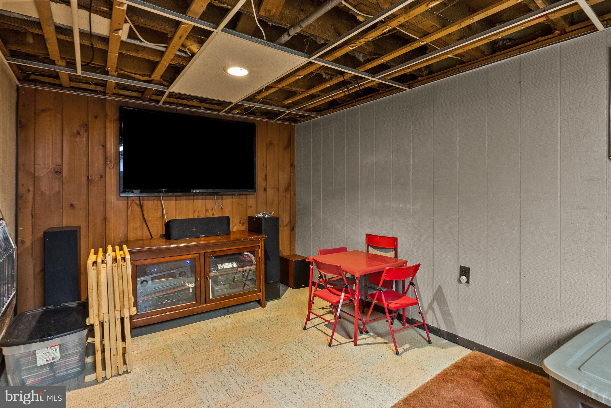 7156 Erdrick Street Philadelphia, PA 19135 - Photo 13 of 28
