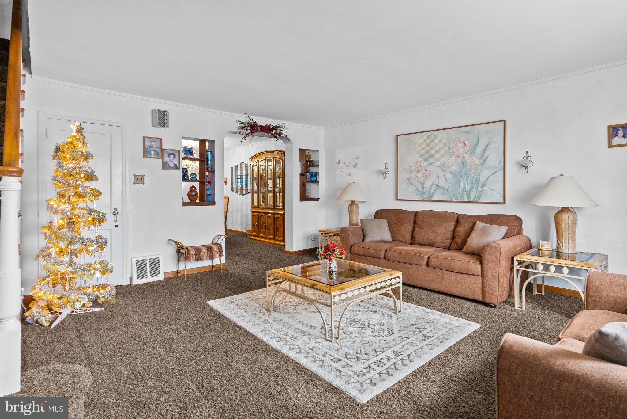 7156 Erdrick Street Philadelphia, PA 19135 - Photo 5 of 28