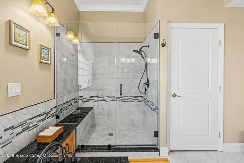a living room with granite countertop