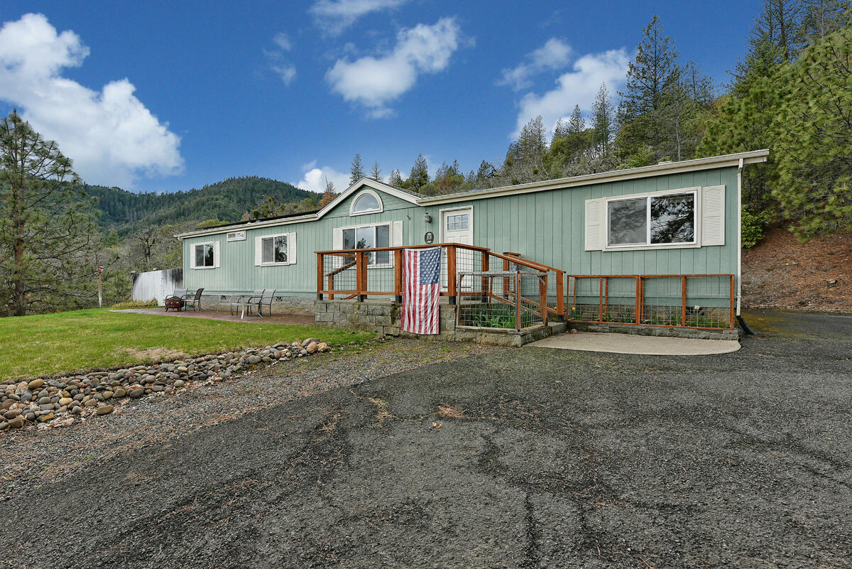 2323 Holcomb Springs Road Gold Hill, OR 97525 - Photo 46 of 53 CA61C438-3EDC-407E-B97C-1846C2575BD8