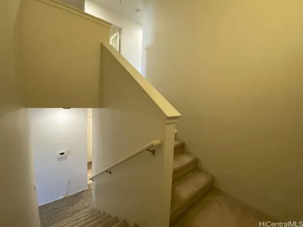 $3,500 | 550 Kamaaha Avenue, Unit 105, Kapolei, HI 96707