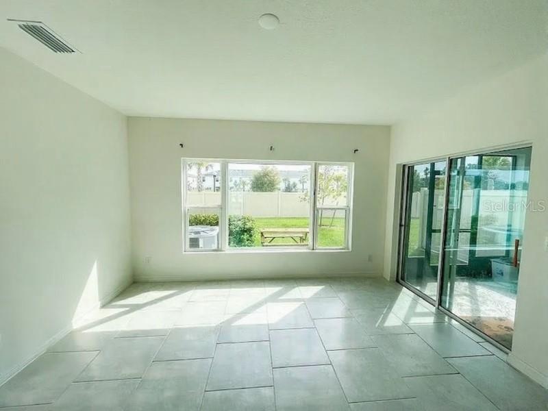 4907 Conifer Cone Drive Kissimmee, FL 34746 - Photo 4 of 18