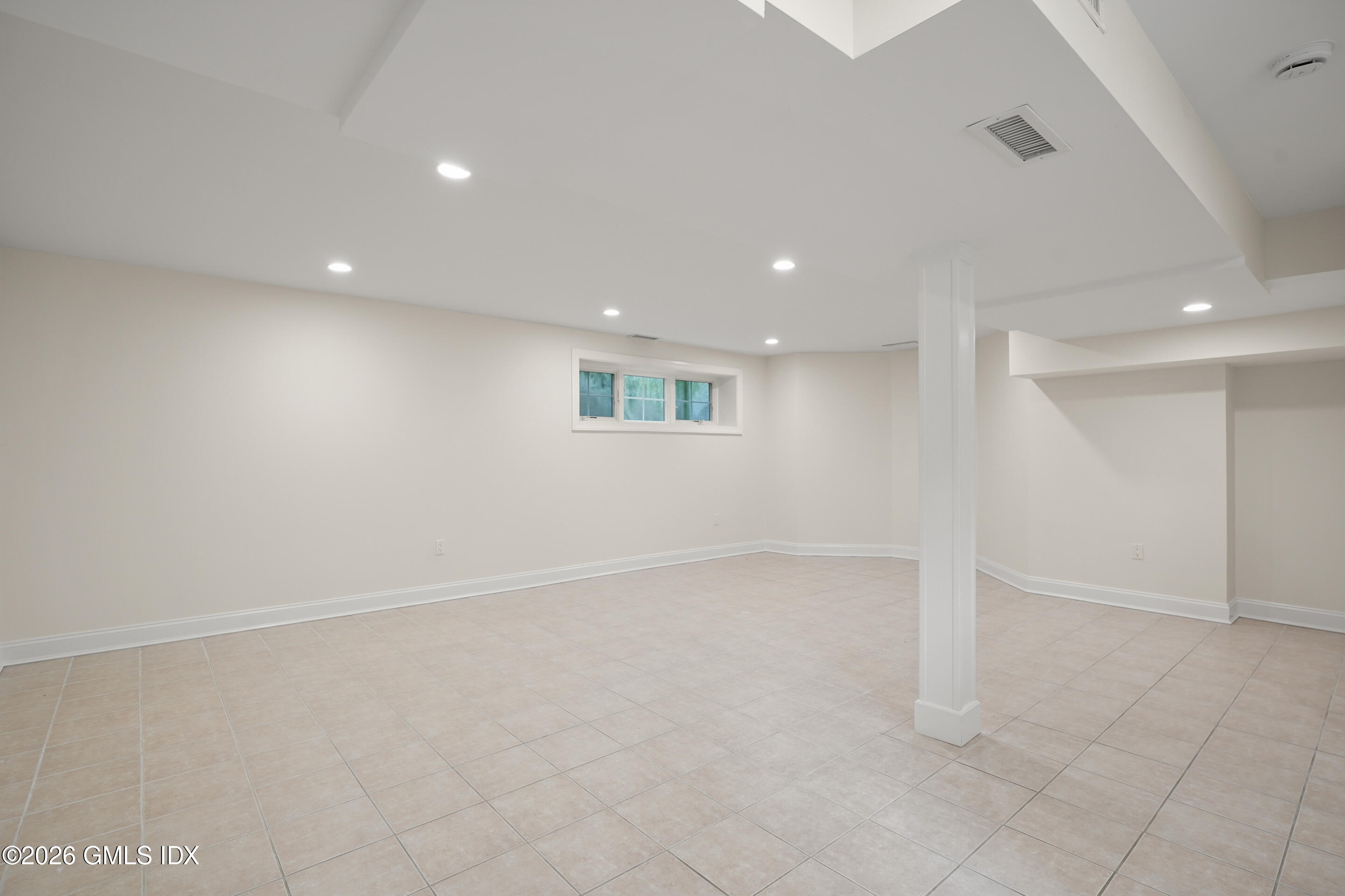 25 Decatur Street, Unit B Cos Cob, CT 06807 - Photo 30 of 39 DSC02905_1