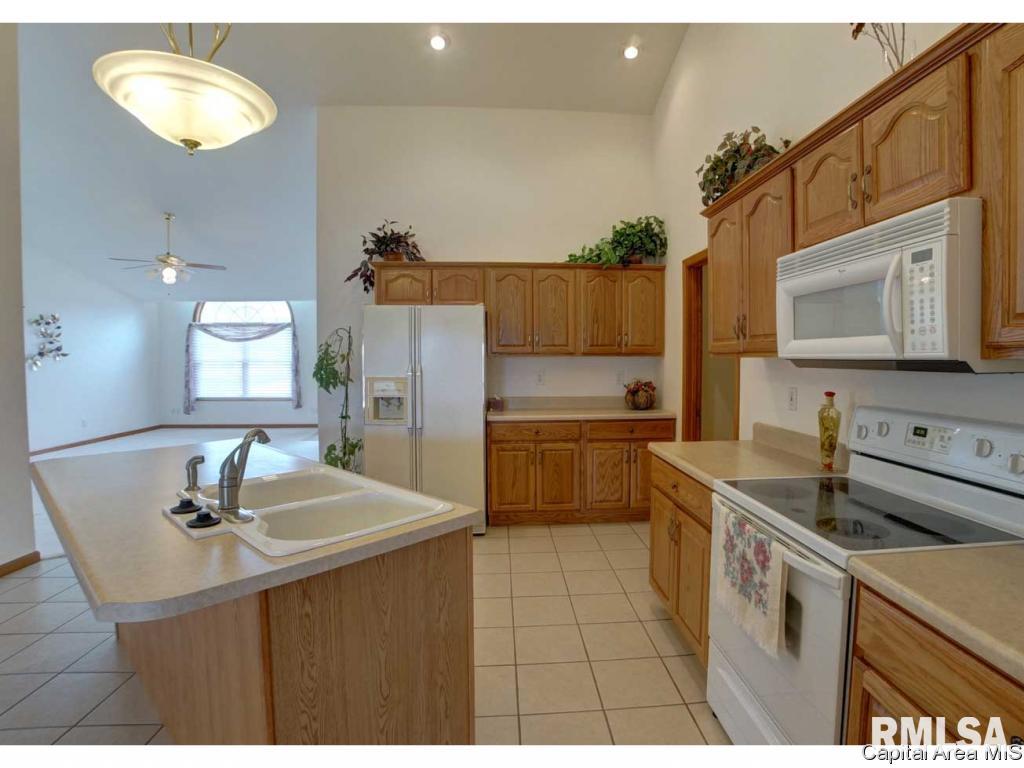 4146 Highbury Drive Springfield, IL 62711 - Photo 13 of 28