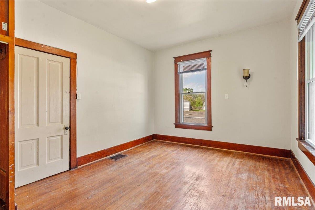 2021 North Peoria Road Springfield, IL 62702 - Photo 13 of 33