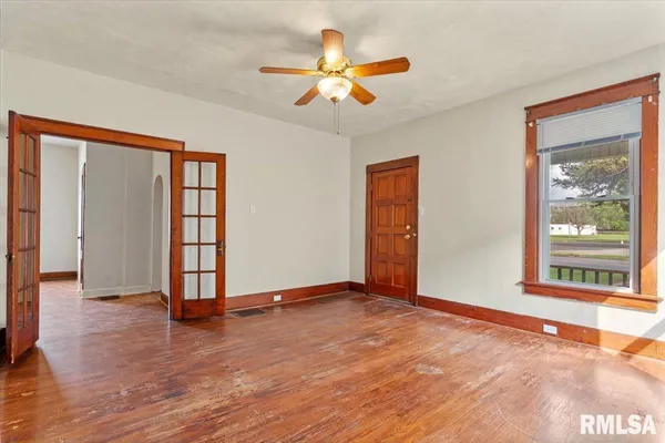 $84,900 | 2021 North Peoria Road, Springfield, IL 62702