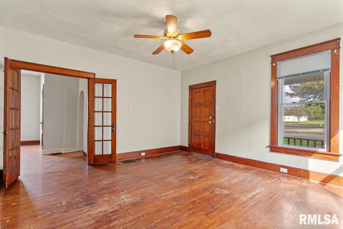 2021 North Peoria Road Springfield, IL 62702 - Photo 9 of 33