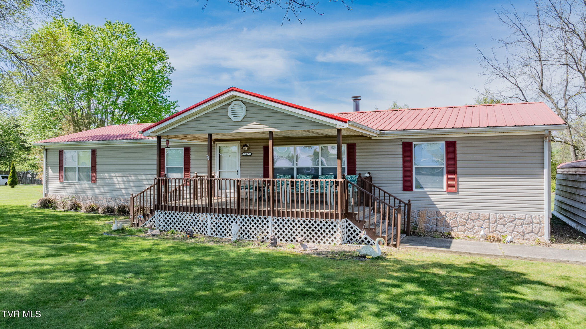 985 Old Stage Road Greeneville, TN 37745 - Photo 1 of 29 Main