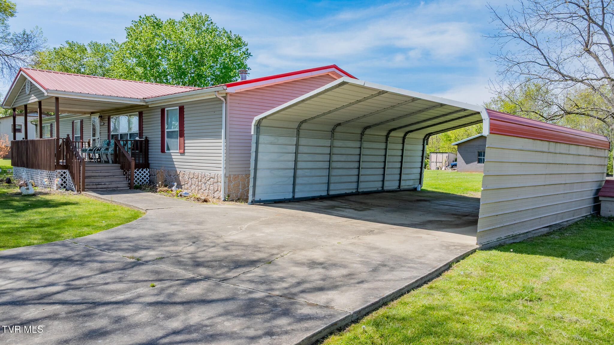 985 Old Stage Road Greeneville, TN 37745 - Photo 27 of 29 dji_fly_20260410_151724_0694_17758486946
