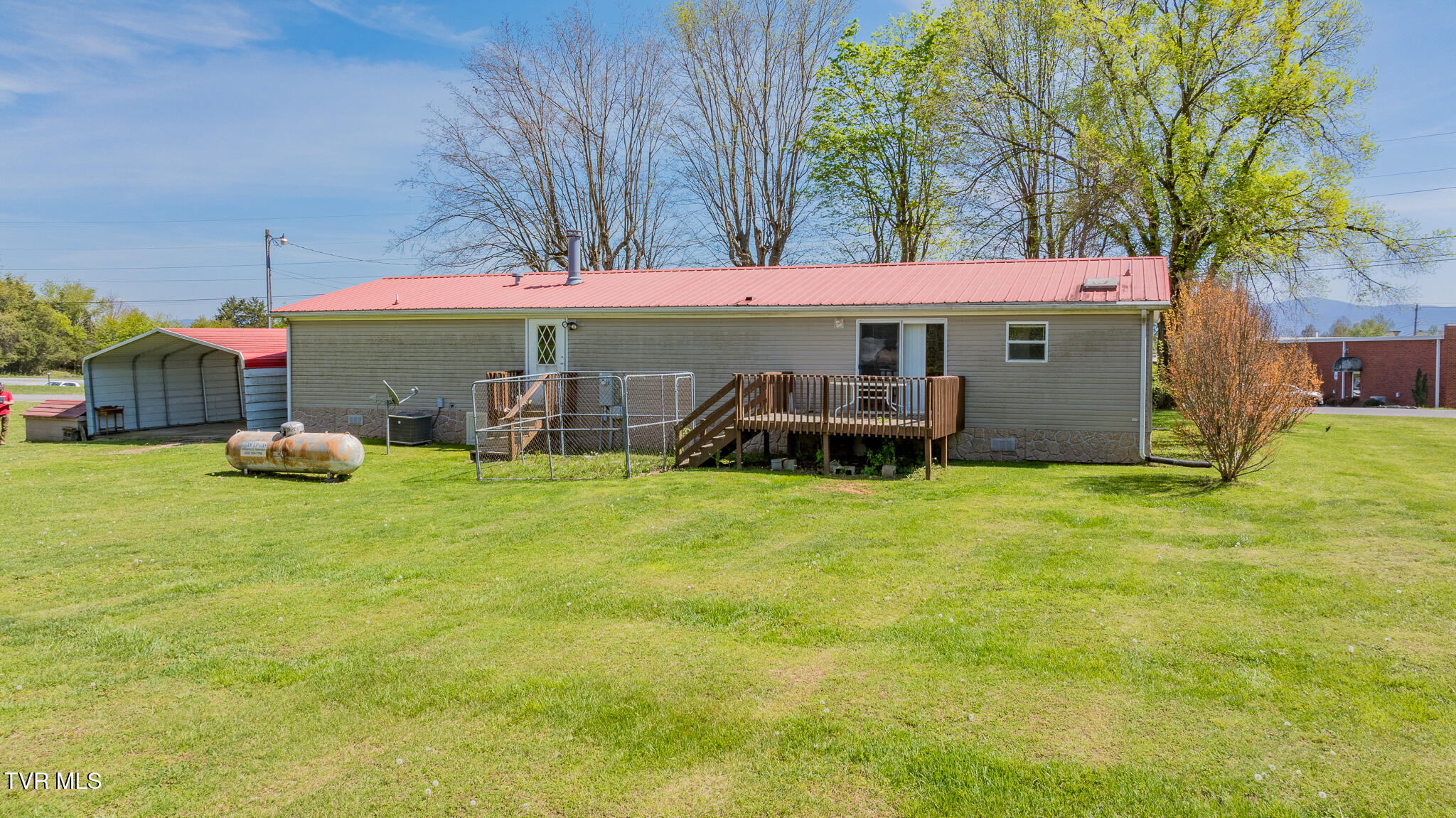 985 Old Stage Road Greeneville, TN 37745 - Photo 29 of 29 dji_fly_20260410_151748_0700_17758486925