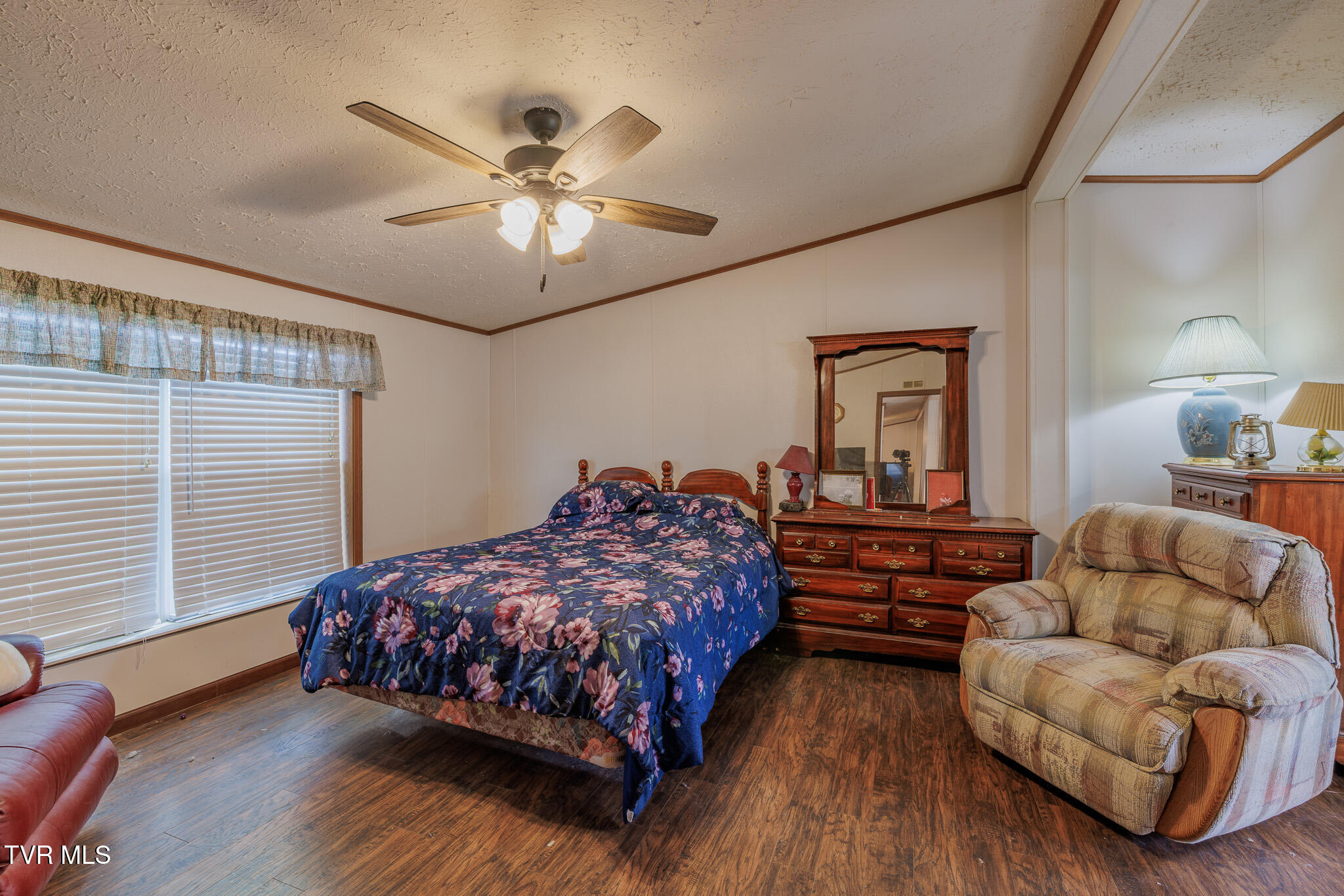 985 Old Stage Road Greeneville, TN 37745 - Photo 10 of 29 1R9A4896-HDR