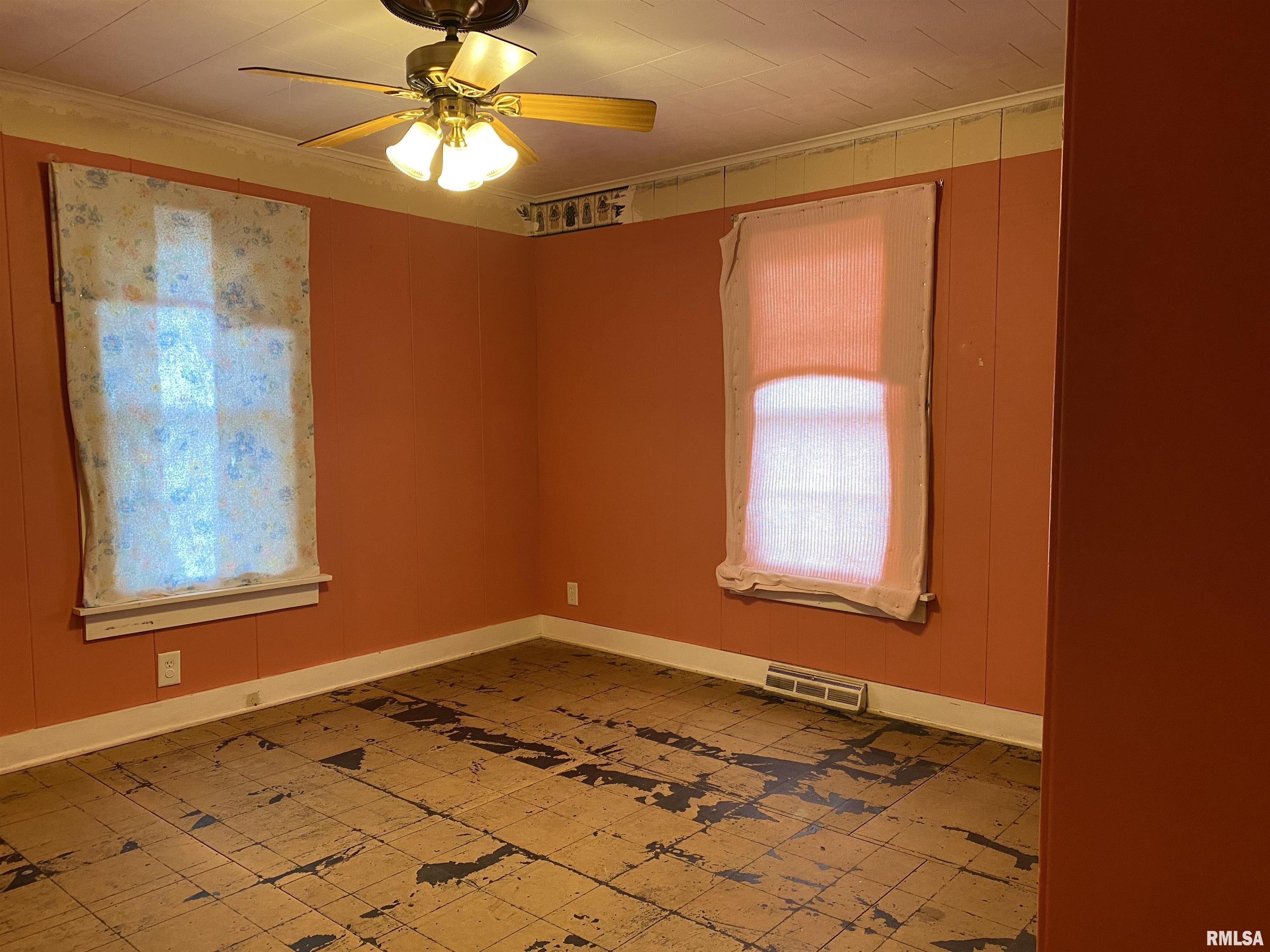 722 East Walnut Street Canton, IL 61520 - Photo 22 of 33 Gallery Image 22