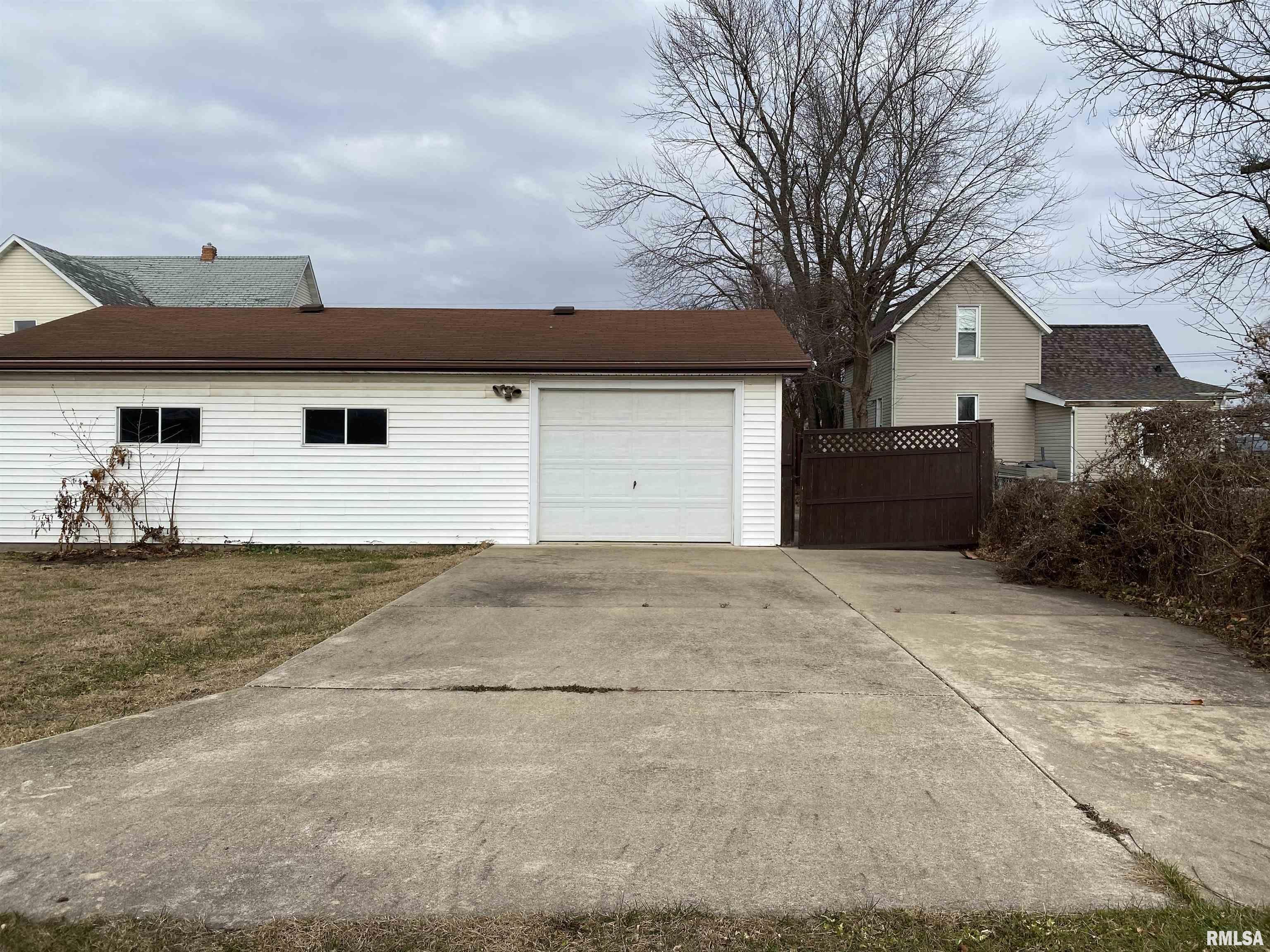 722 East Walnut Street Canton, IL 61520 - Photo 8 of 33 Gallery Image 8