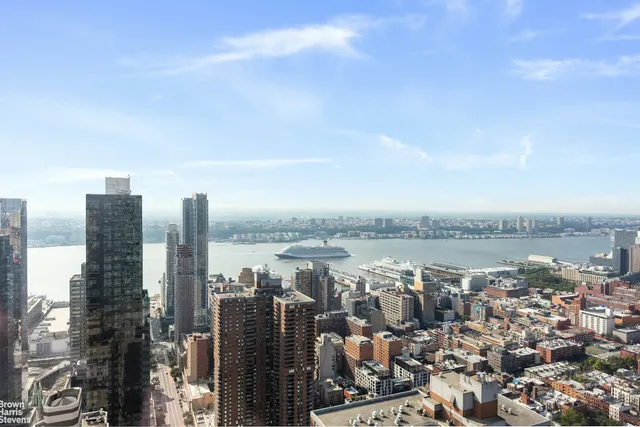 $1,395,000 | 350 West 42nd Street, Unit 60A | Hell's Kitchen