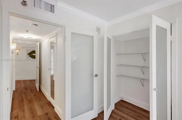 $7,790 | 2401 Collins Avenue, Unit 1902, Miami Beach, FL 33140