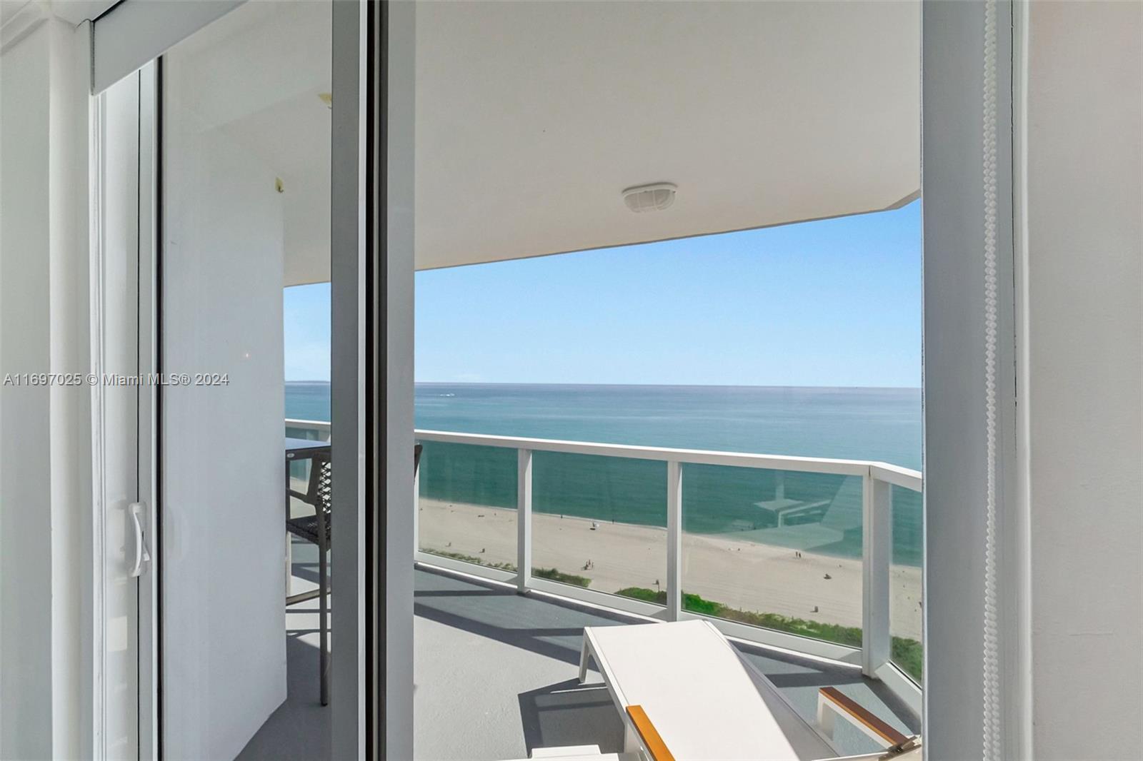 2401 Collins Avenue, Unit 1902 Miami Beach, FL 33140 - Photo 10 of 19