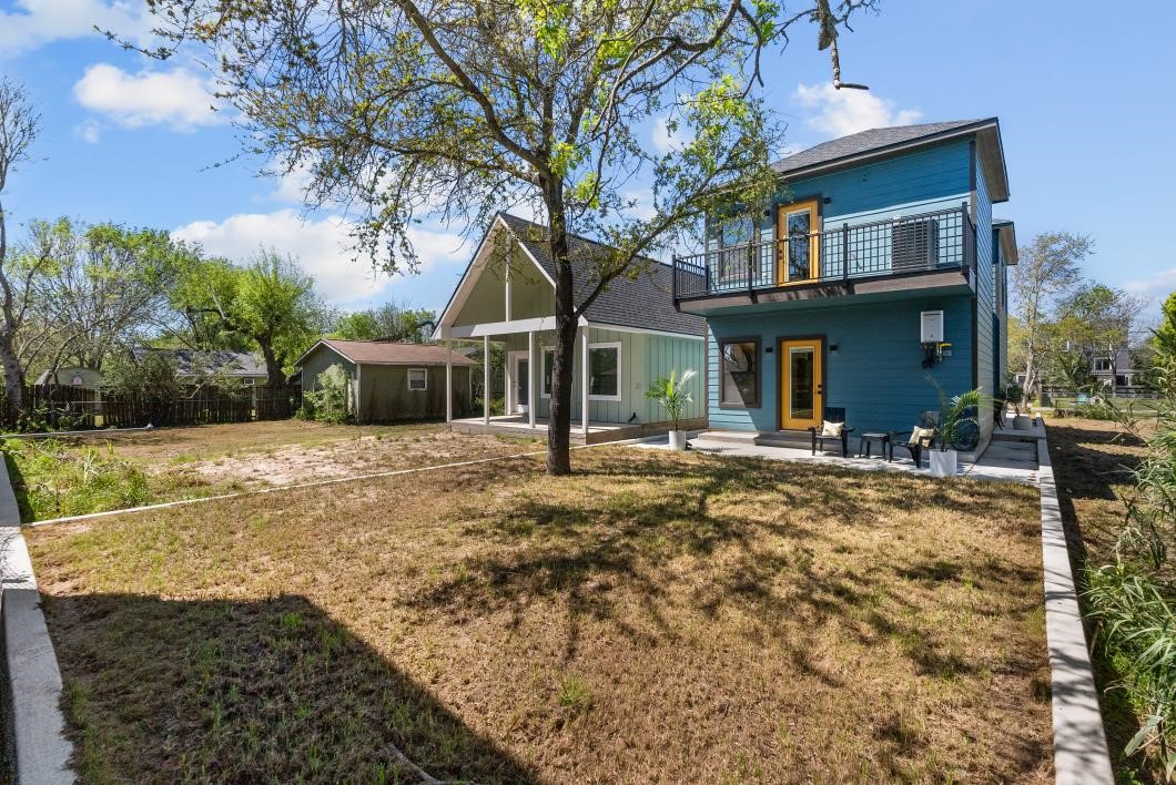 125 4th Street San Leon, TX 77539 - Photo 31 of 41