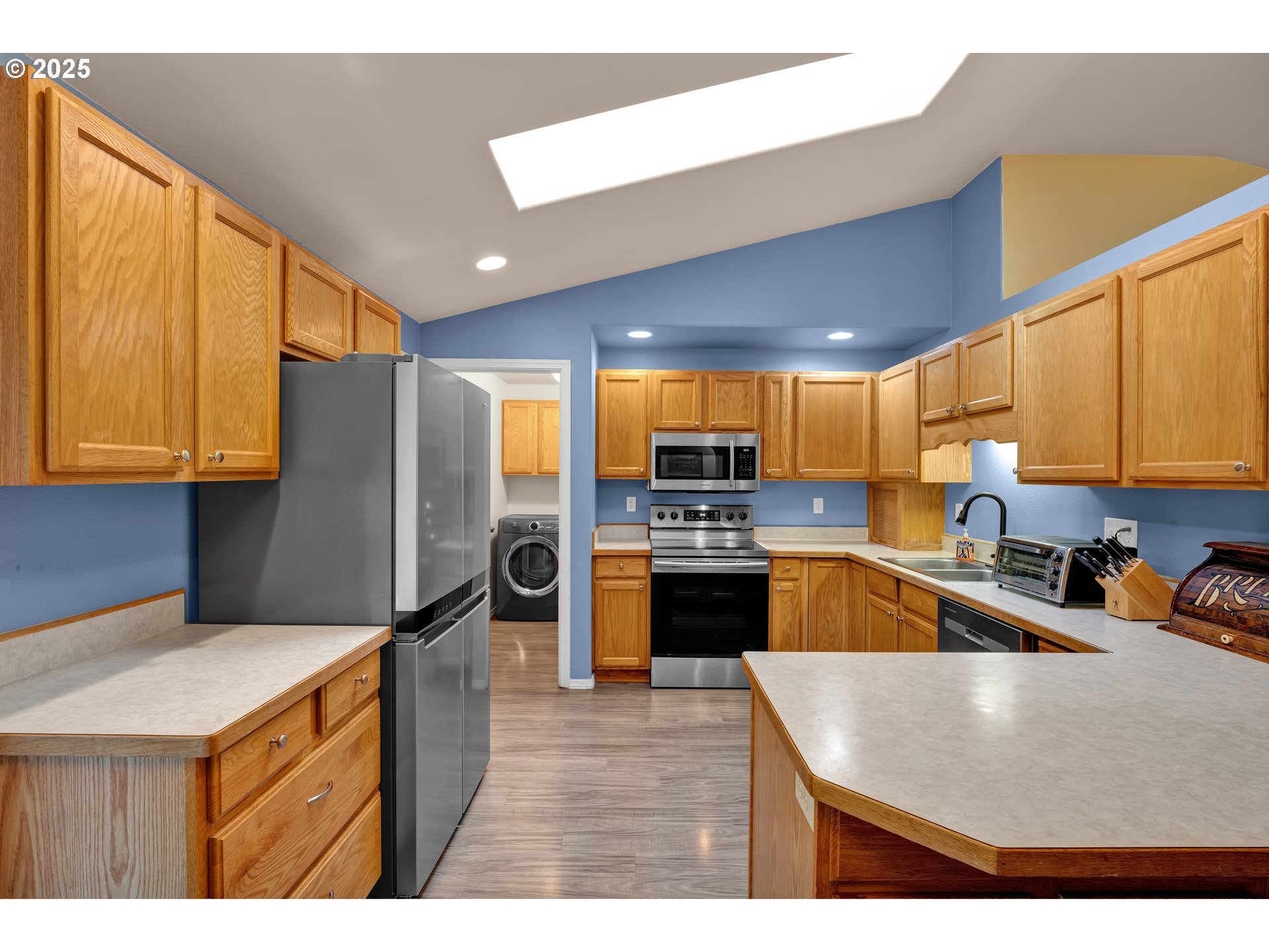 122 Park Village Loop Florence, OR 97439 - Photo 10 of 42