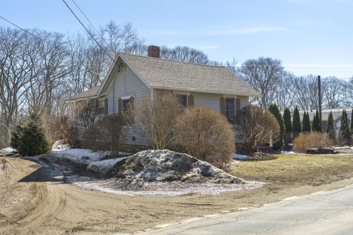 642 Ocean Point Road East Boothbay, ME 04544 - Photo 4 of 36 4