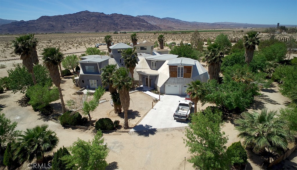 45985 Cottonwood Road Newberry Springs, CA 92365 - Photo 64 of 67 an aerial view of house with yard
