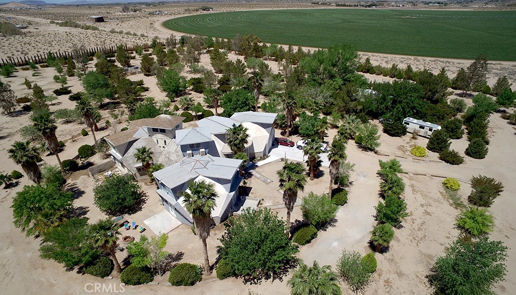 45985 Cottonwood Road Newberry Springs, CA 92365 - Photo 66 of 67 an aerial view of a house with a yard