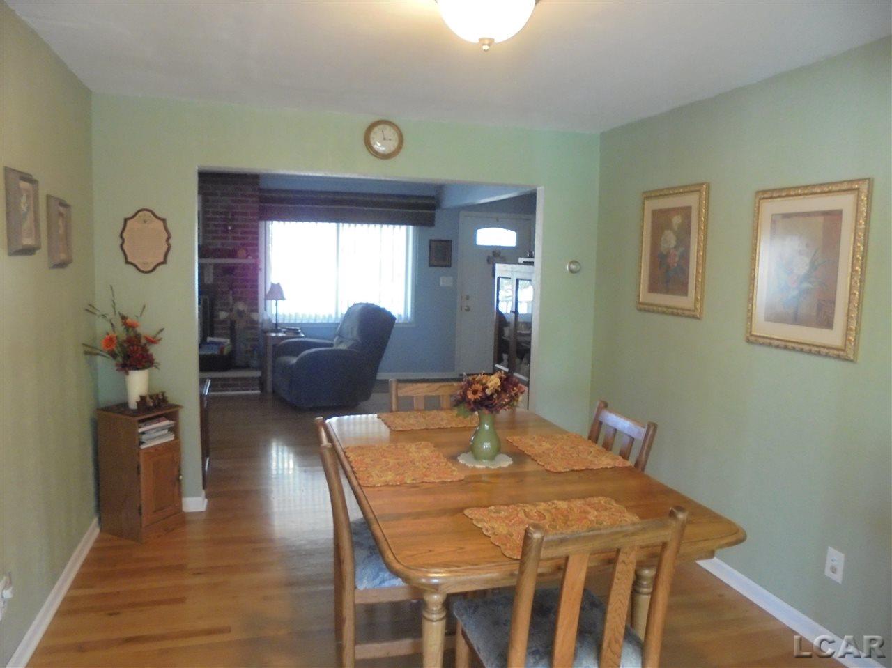 21174 Otter Road Belleville, MI 48111 - Photo 12 of 36