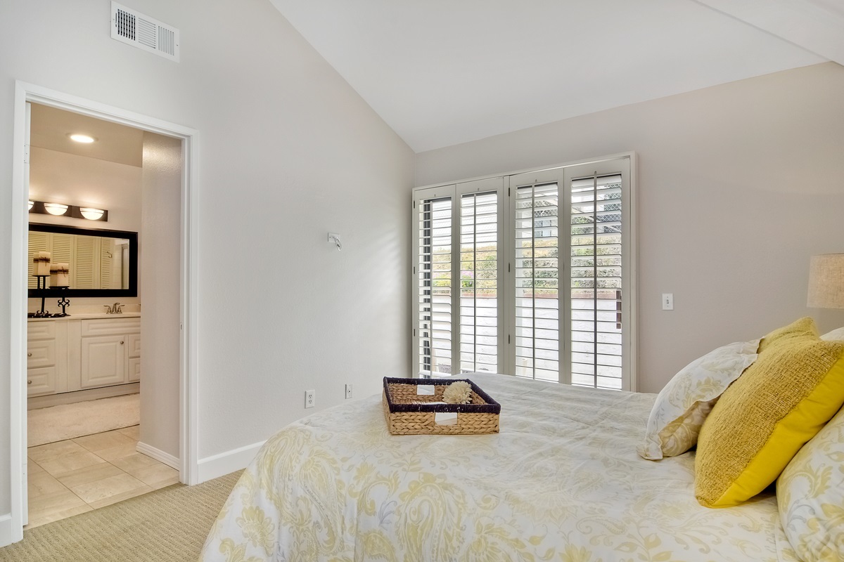 1845 Lodgepole Road San Marcos, CA 92078 - Photo 12 of 25 Master bedroom down opens to patio.