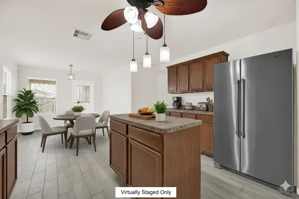 $258,900 | 7906 Yaupon View Drive, Cypress, TX 77433